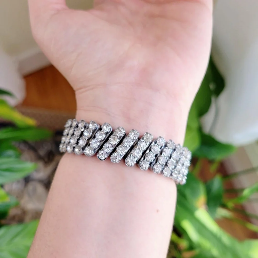 Vintage Rhinestone Chunky Stretch Bracelet